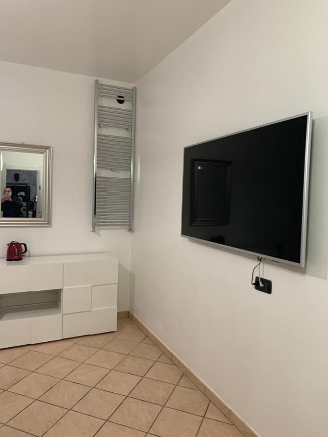 Sansiro47 Bed & Breakfast Milan Bagian luar foto