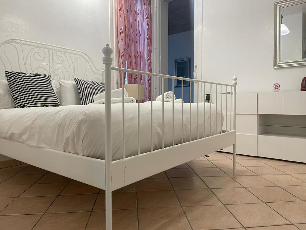Sansiro47 Bed & Breakfast Milan Bagian luar foto