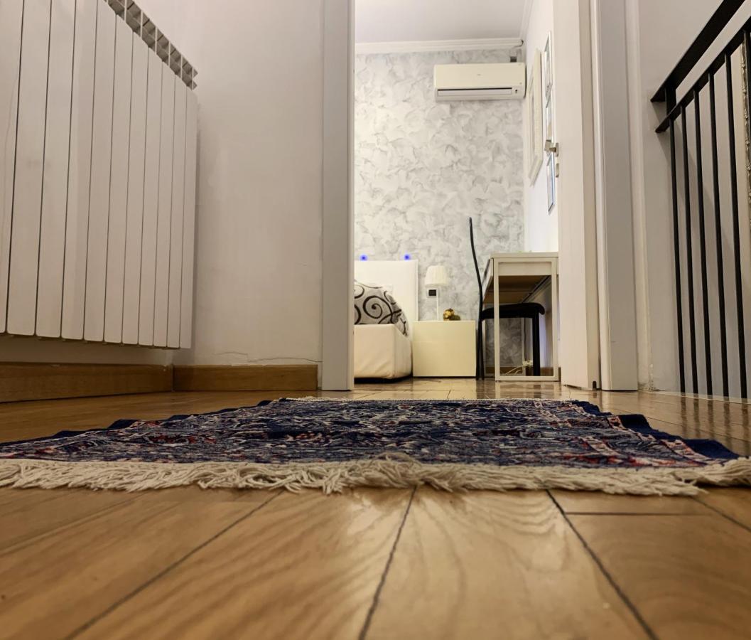 Sansiro47 Bed & Breakfast Milan Bagian luar foto