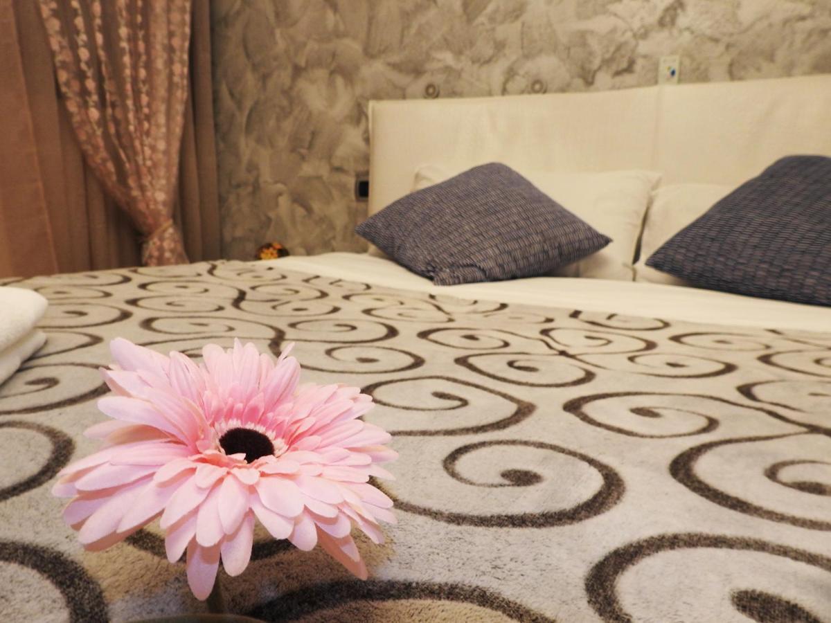 Sansiro47 Bed & Breakfast Milan Bagian luar foto